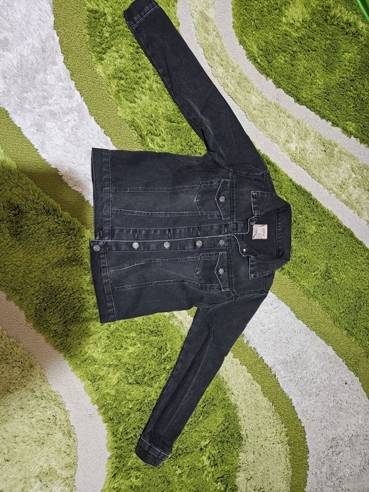 Джинсовая куртка размер М