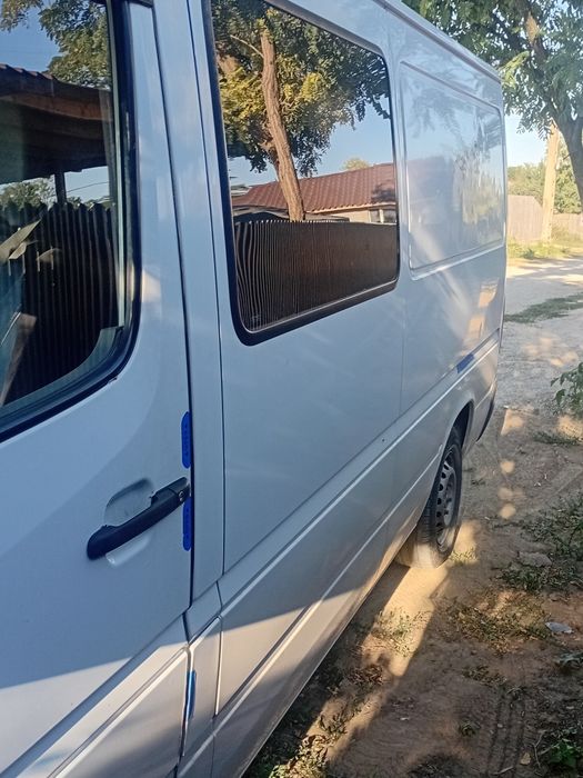 Vând Mercedes Benz 2006