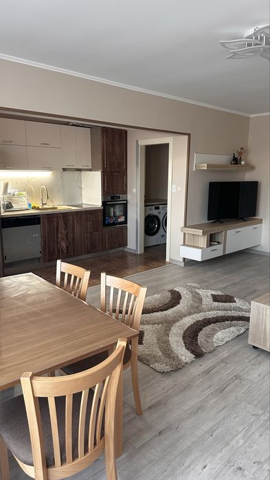 Дава се под наем Тристаен апартамент в Свиленград - 110 кв.м за 663 € - Снимка #1