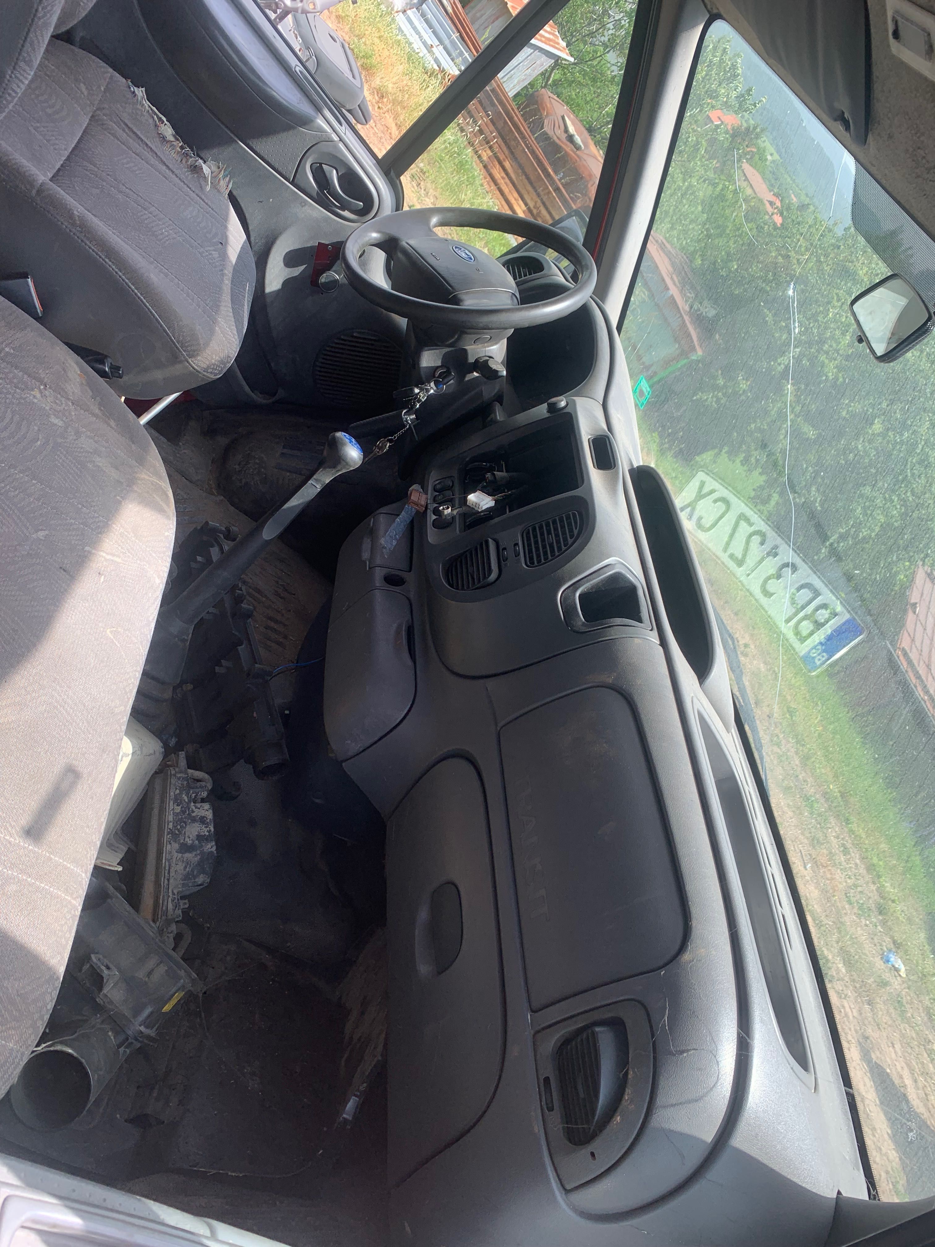 Ford Tranzit 2.4 125кс 2006г
