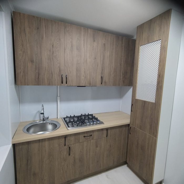 Центре 2х комнатная квартира 4 этаж  АЙБЕРГЕНОВА  АЛЬ-ФАРАБИ РАХАТ