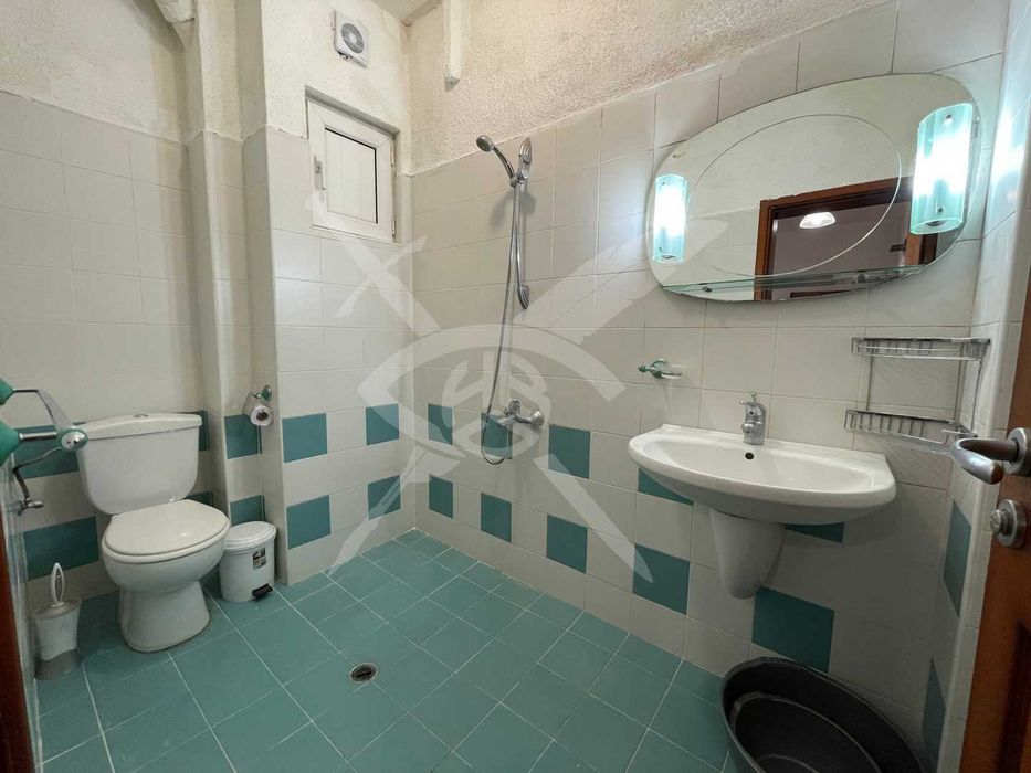 Дава се под наем Тристаен апартамент в София, Център - 77 кв.м за 747.66 € - Снимка #16