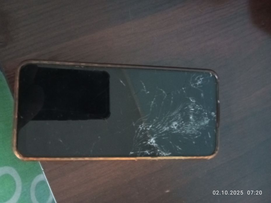 Продам телефон Самсунг