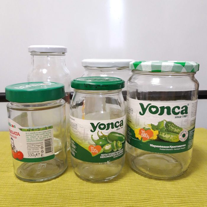 Подарявам стъклени буркани, безплатно