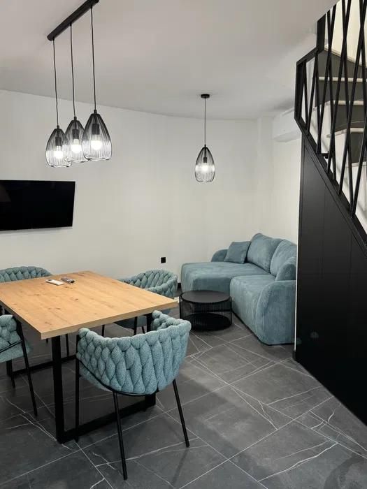 Дава се под наем Двустаен апартамент в Варна, Колхозен пазар - 60 кв.м за 750 € - Снимка #2