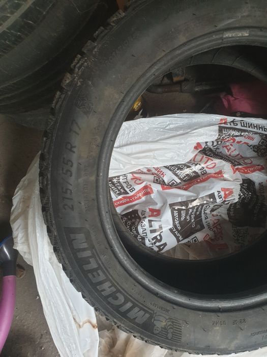продам шипованую резину на 17/215/55 мишлен. 40000т.т