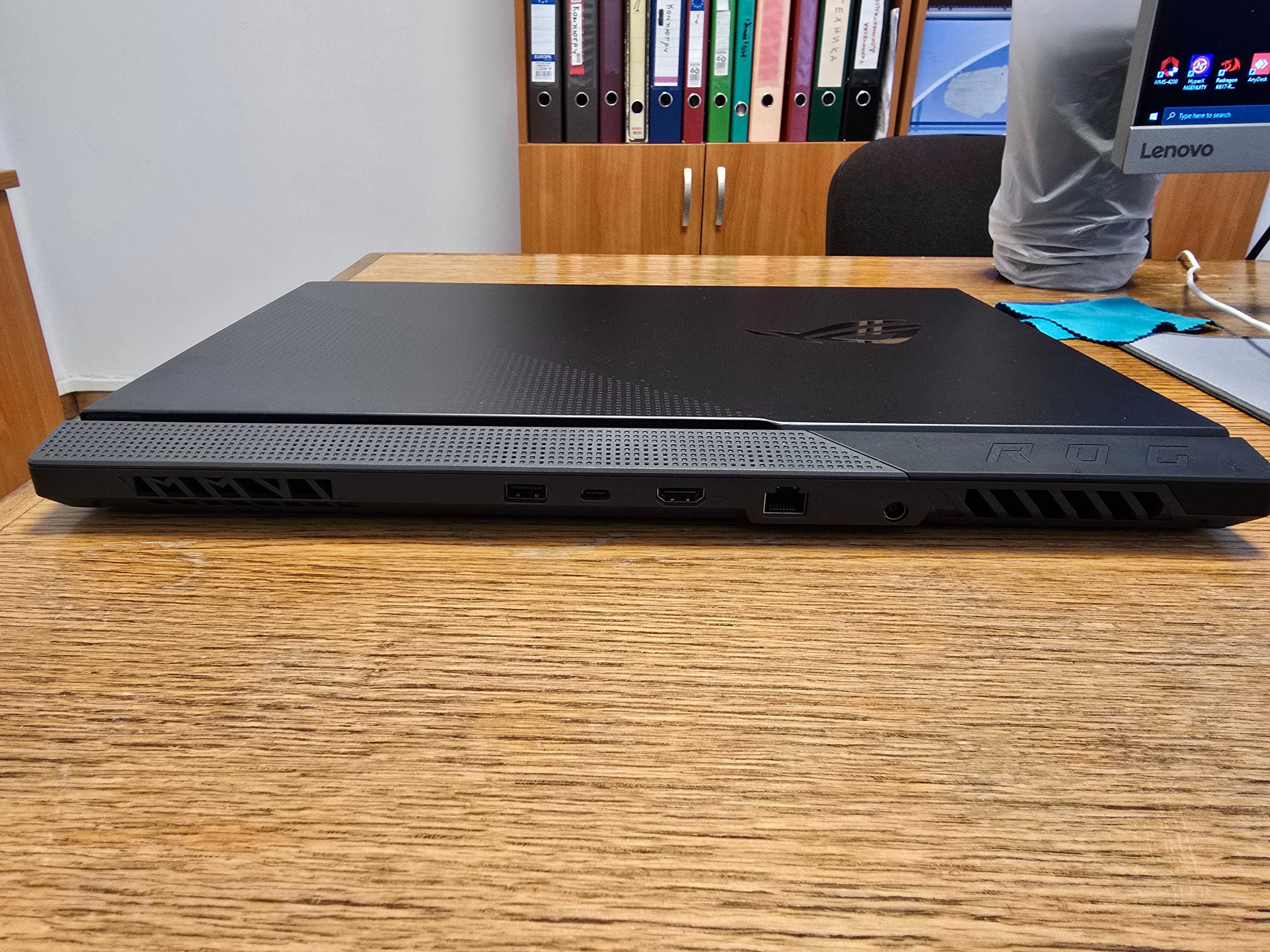 лаптоп ROG STRIX G17