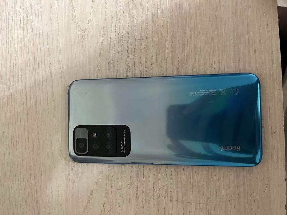 Продам редми 10 в отличном состоянии