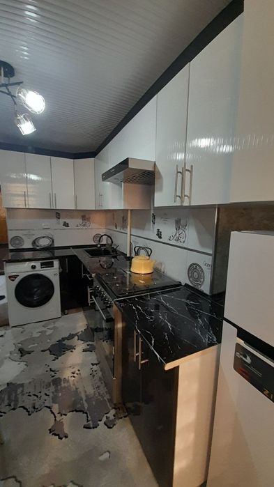 Samarqand Shahar Beruniy kuchasida 2xonali 3etajda kvartira ijaraga be