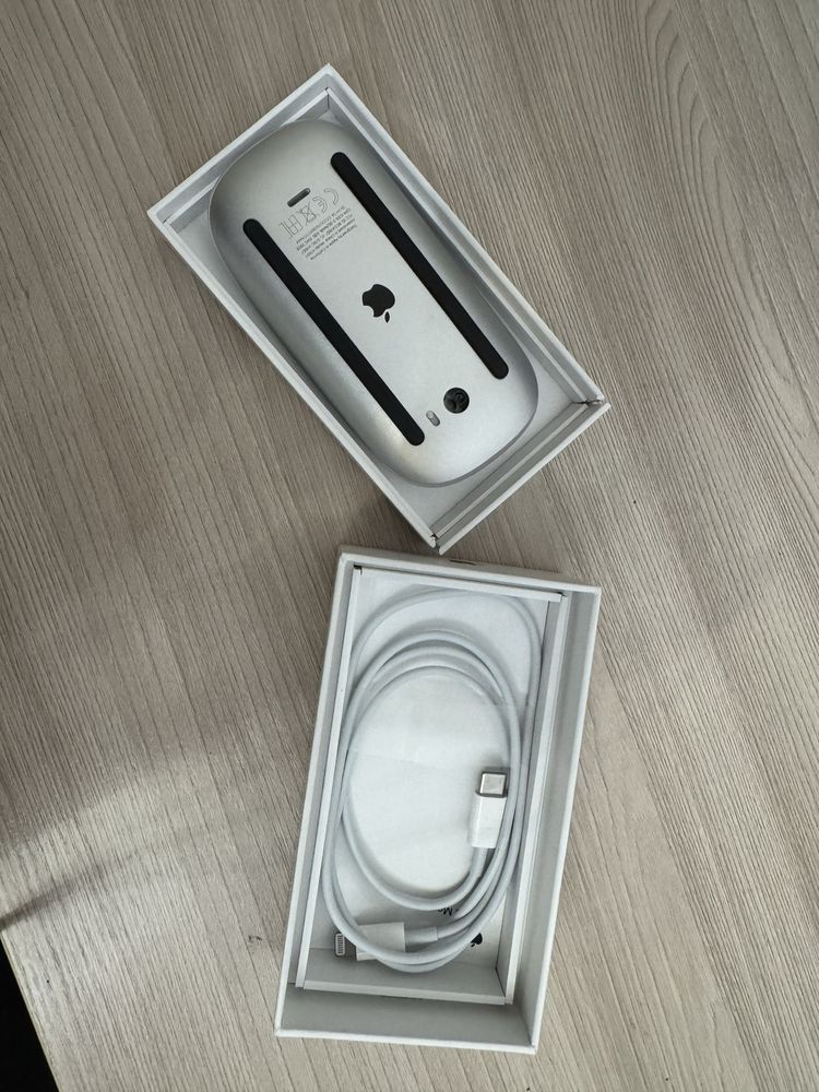 Беспроводная мышь Magic Mouse