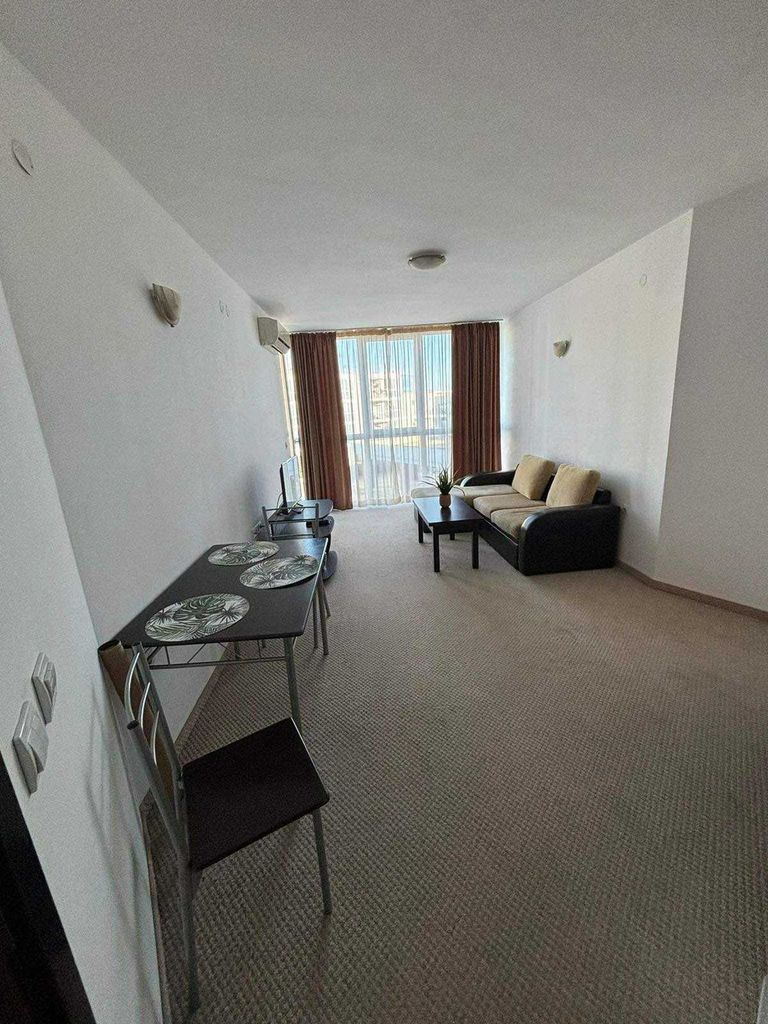 Дава се под наем Двустаен апартамент в Бургас, Сарафово - 60 кв.м за 300 € - Снимка #2