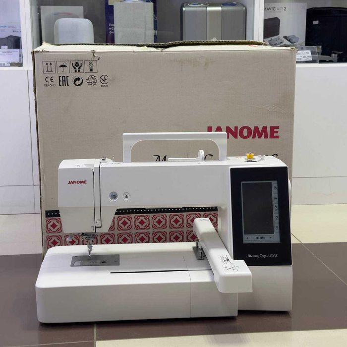 Швейная машина JANOME MEMORY CRAFT 500E / sk150631