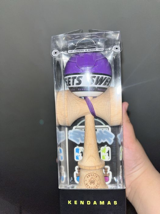 Sweets starter kendama