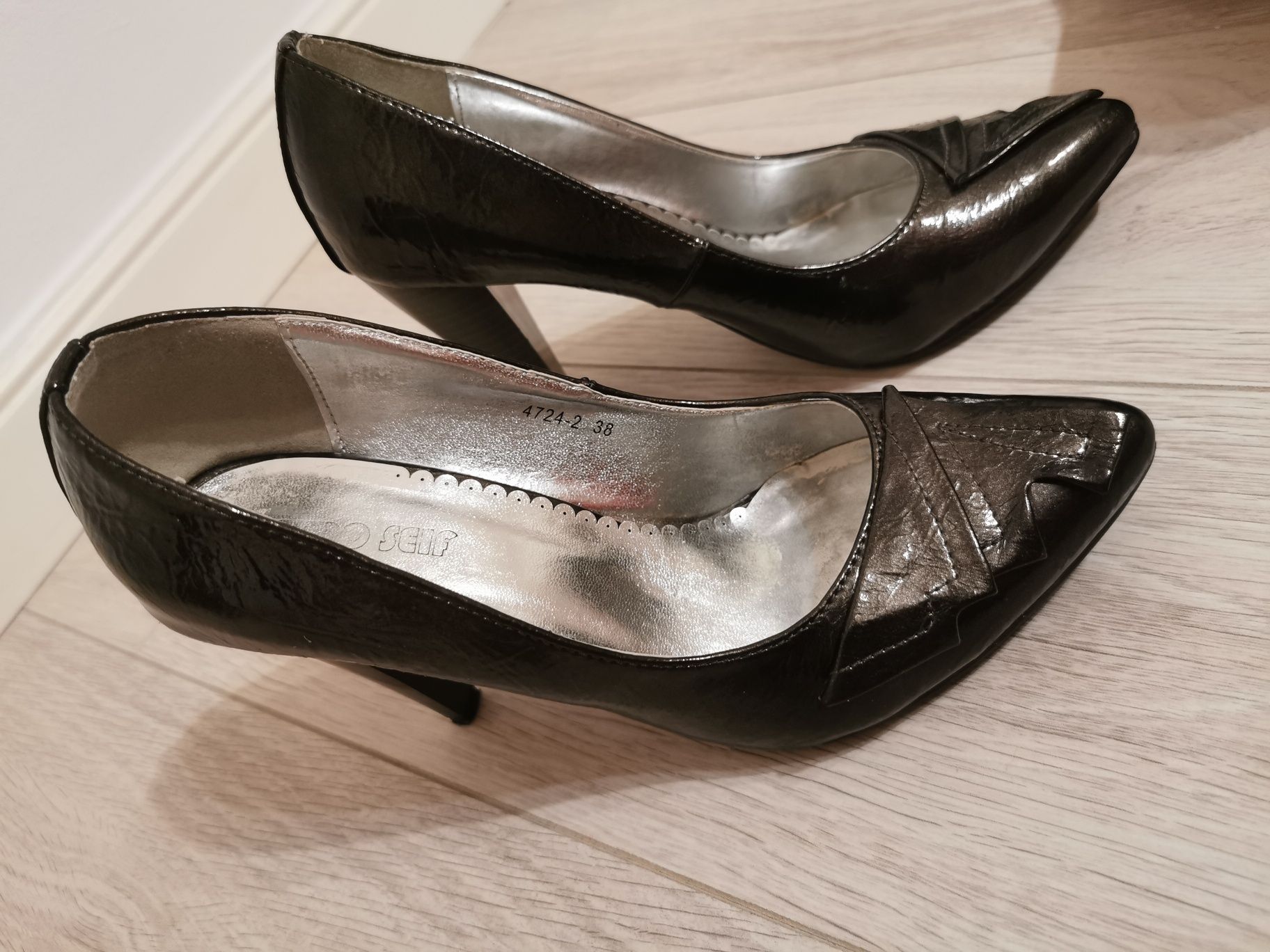 Pantofi stiletto, metalizati, negru-maroniu, marimea 38