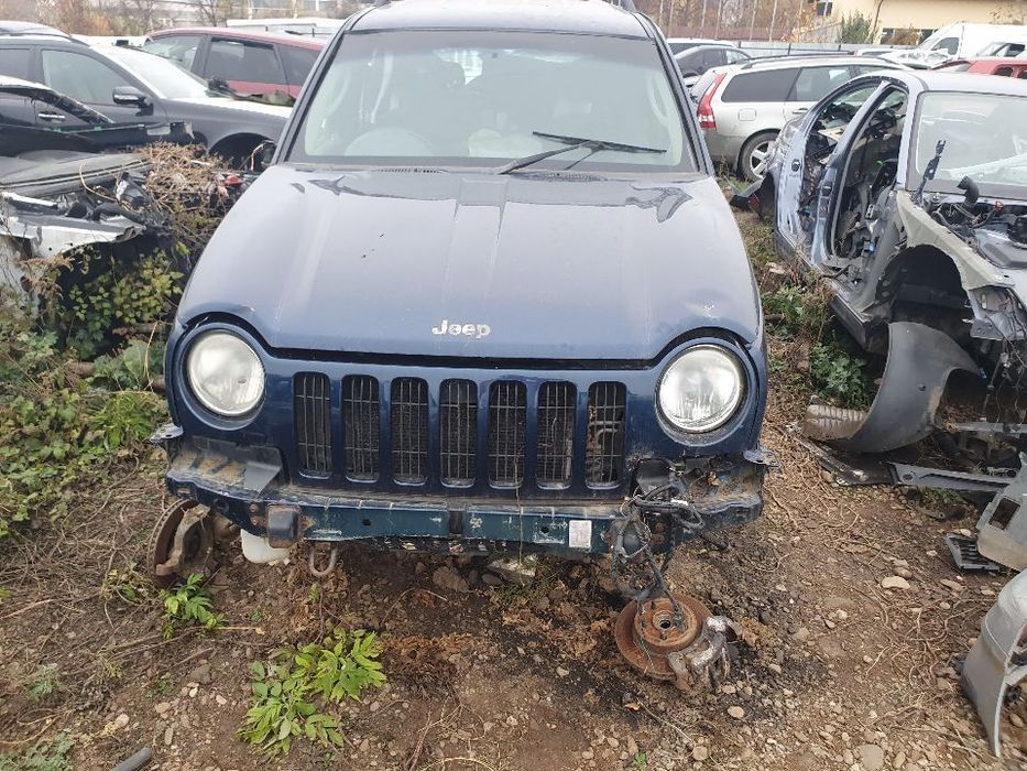 Dezmembrari dezmembrez piese auto Jeep Cherokee 2.5 diesel an 2002 86.000 mile