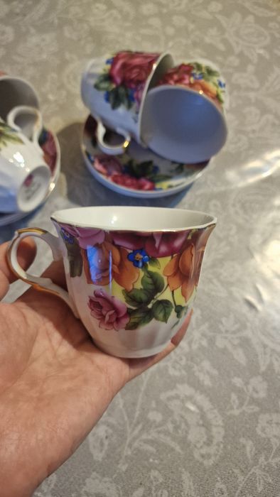 Кружки с тарелками