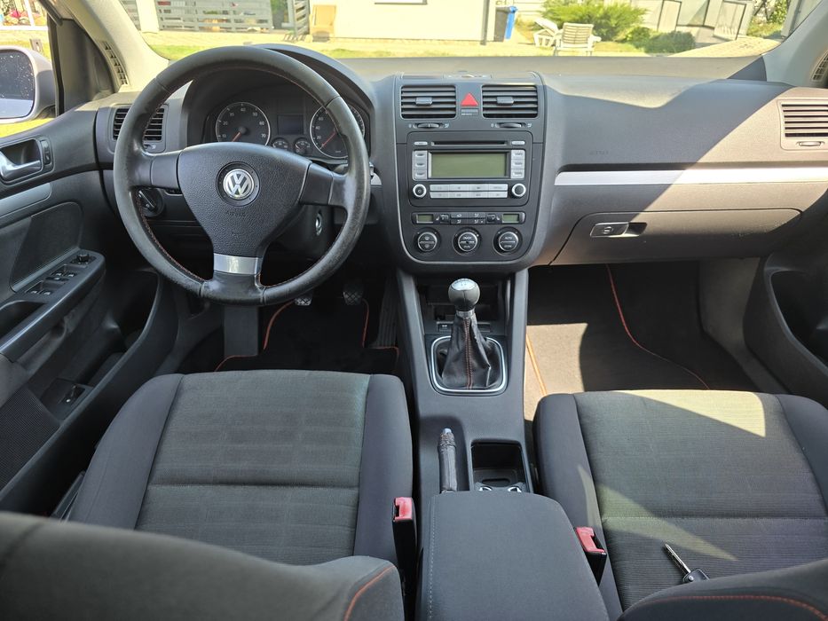 VW GOLF 5  1.4 MPI 2007