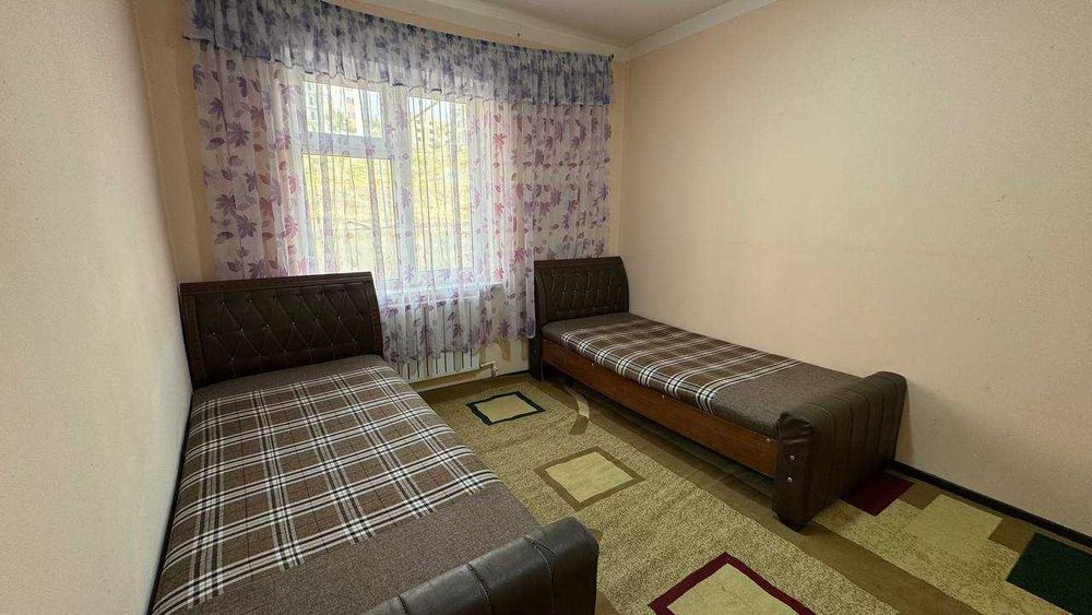 Миндонобод Машина бозори 1 қаватда 2 хонали квартира сотилади. 1491