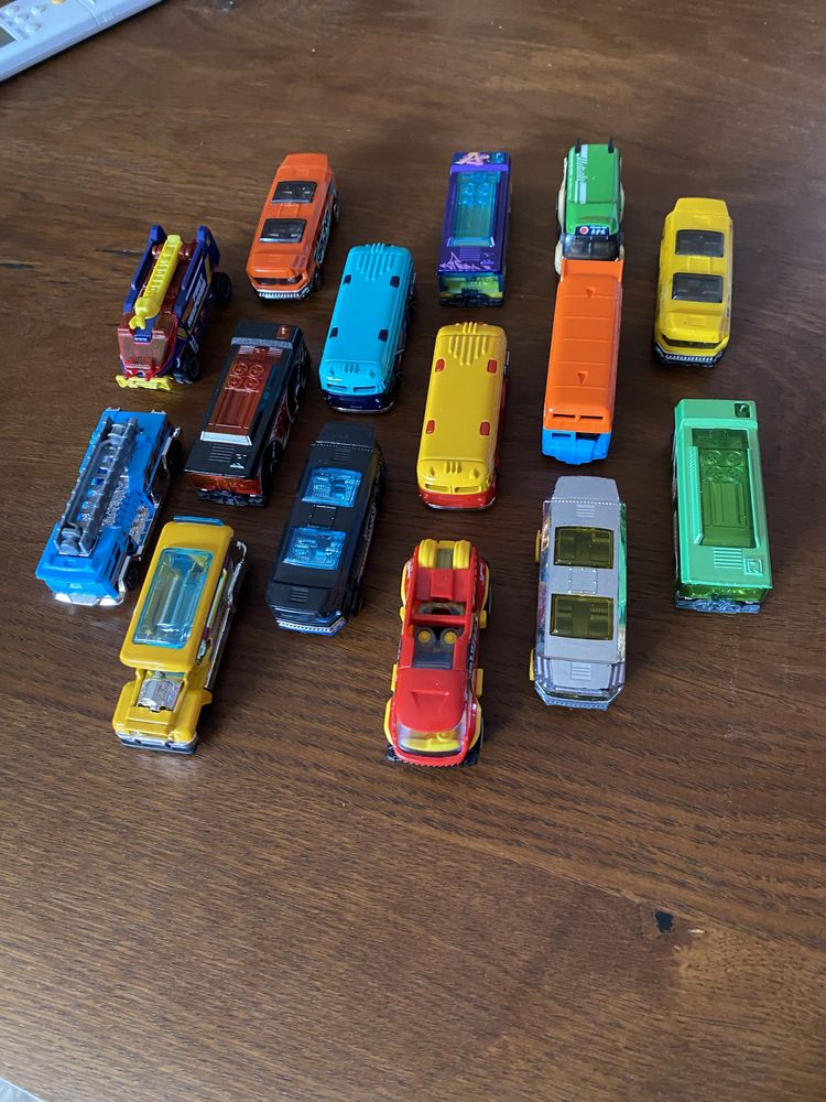 Hot wheels - автобуси