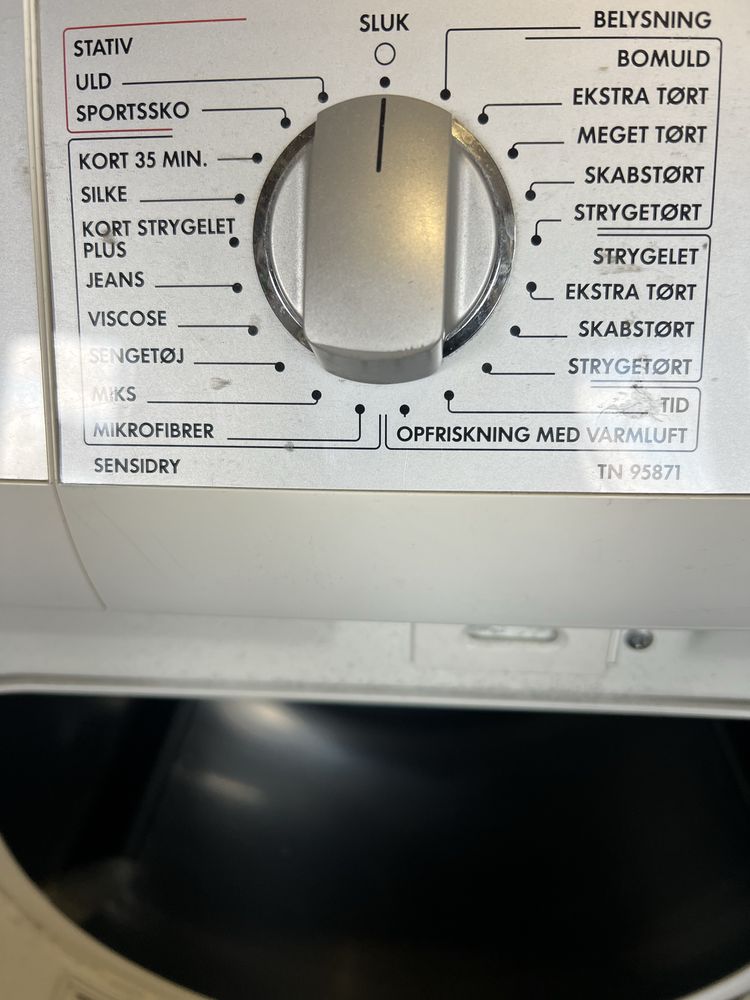 Сушилня AEG/7kg..