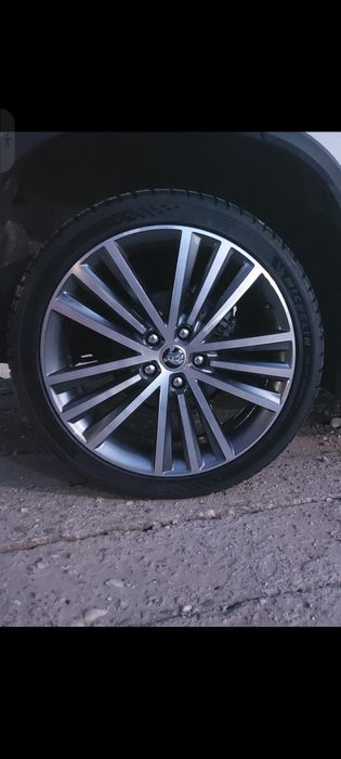 Jante și anvelope  skoda 19 Originale