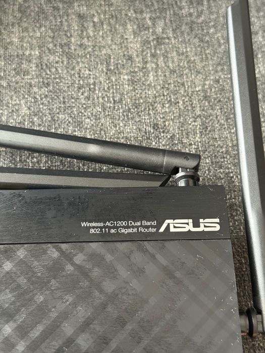 Router wireless gigabit Asus RT-AC1200G+ (802.11ac)