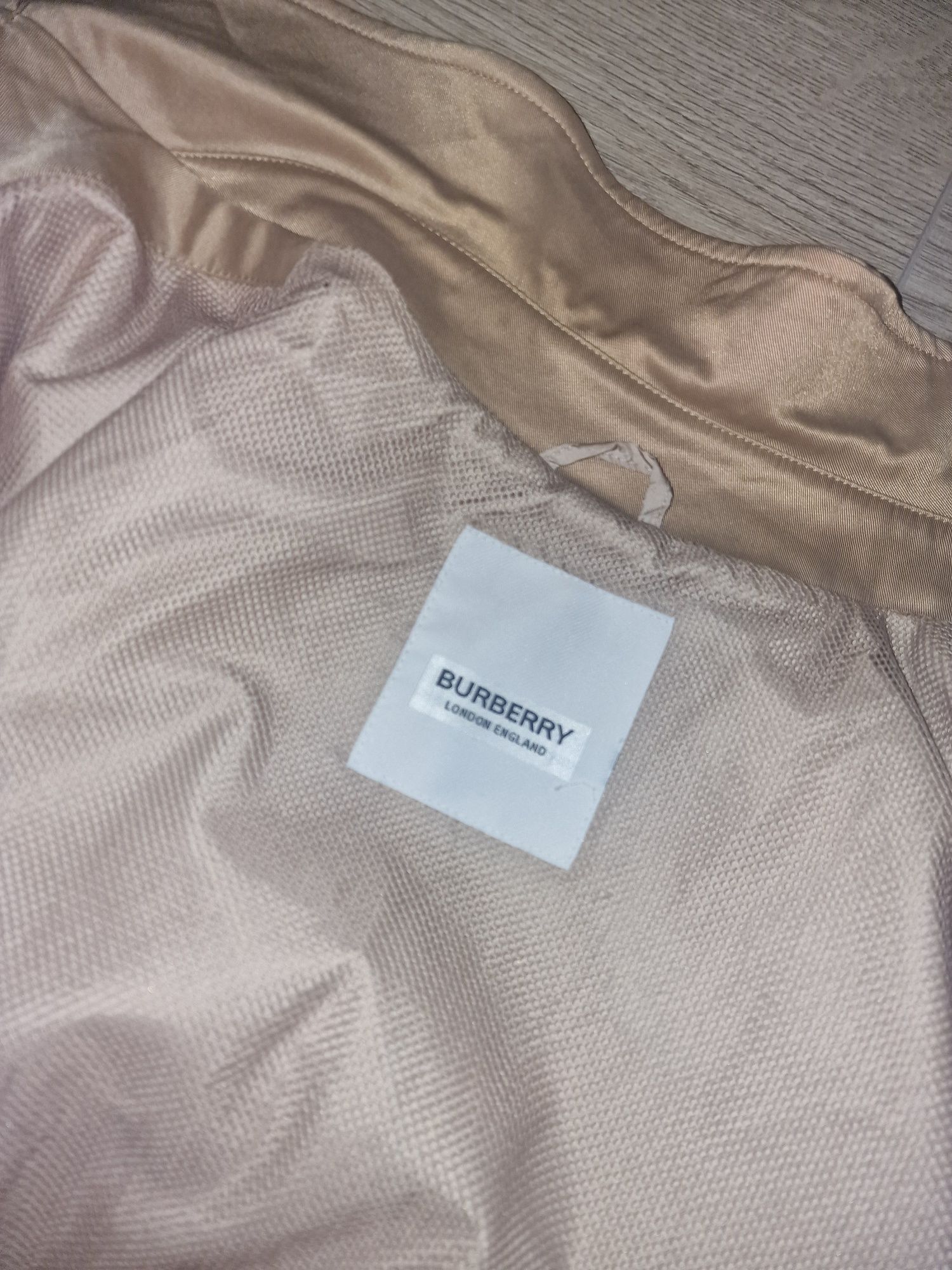 Burberry яке L/XL размер