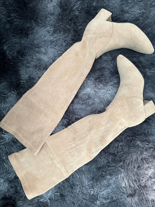 Бежови дълги ботуши