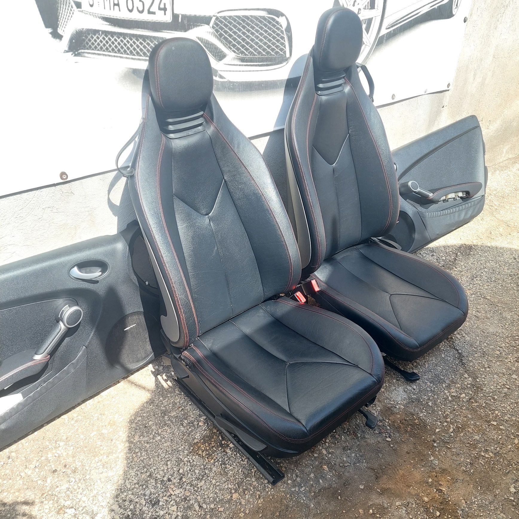 Merceses Slk w171 седалки с кори