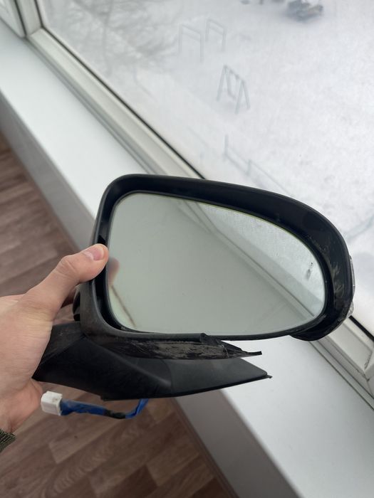 продам боковое зеркало камри 55