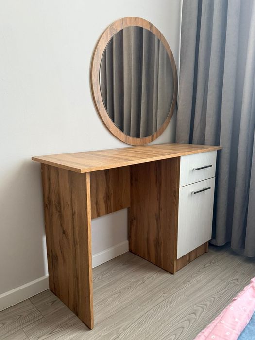 Продам спальный гарнитур