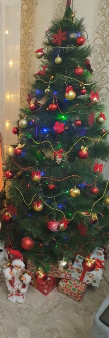 Продам искусственную ёлку