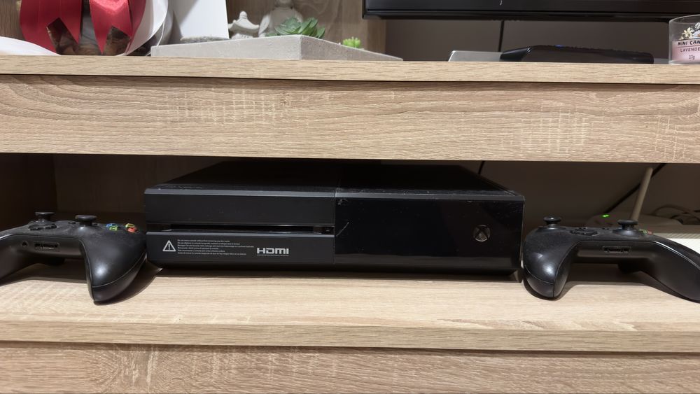 Xbox one 500 Gb