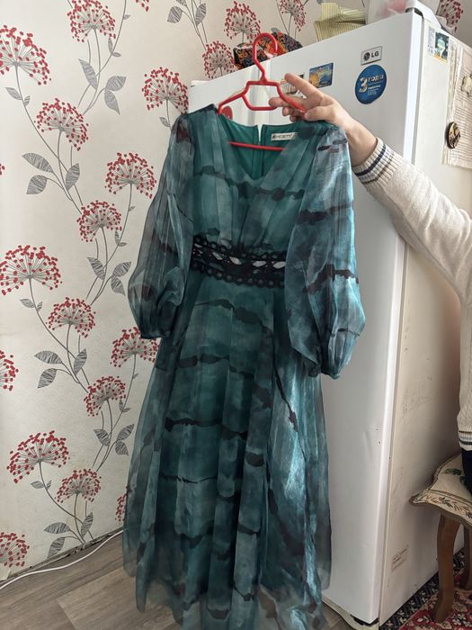 Платье вечернее