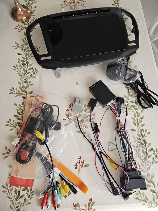 Автомобилна мултимедия 9"