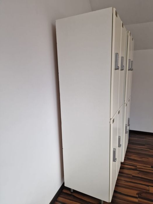 Dulap cu cifru de vanzare
