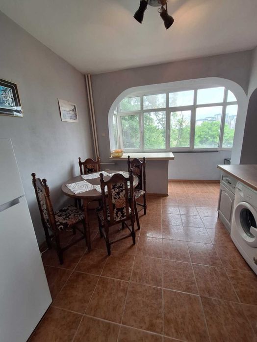 Дава се под наем Тристаен апартамент в Пловдив, Мараша - 90 кв.м за 425 € - Снимка #1