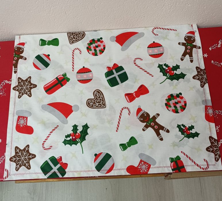 Калъфки с коледен десен