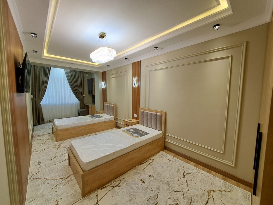 3 xonali lyuks kvartira sotiladi