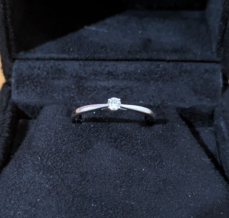 Inel de aur alb cu diamant