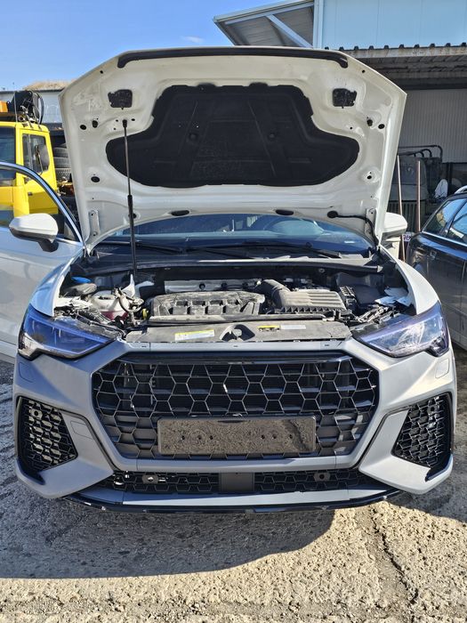 RSQ3 Q3 F3 Предна броня с решетка