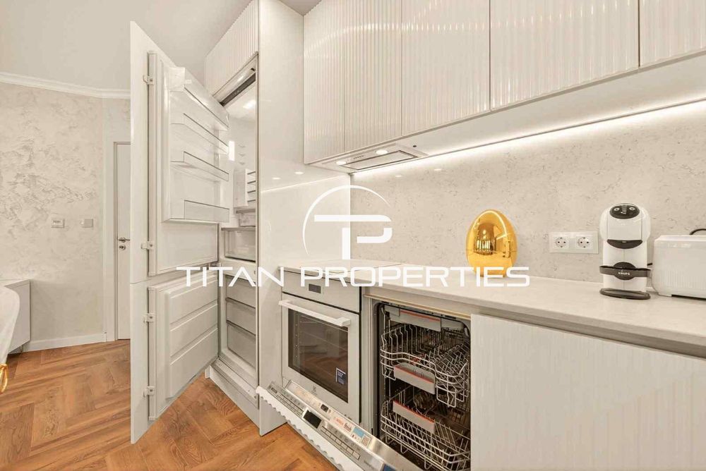 Тристаен апартамент, под наем, Център