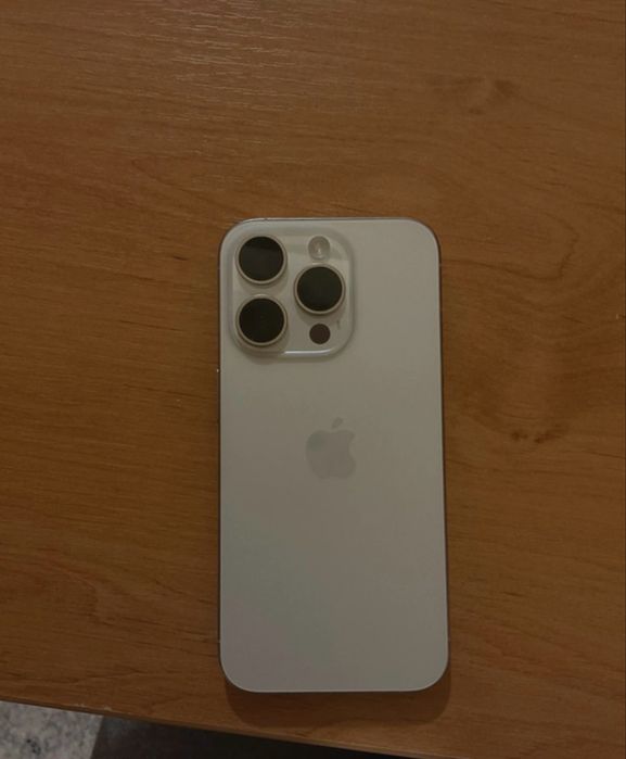 Iphone 15 pro 256 GB in garantie