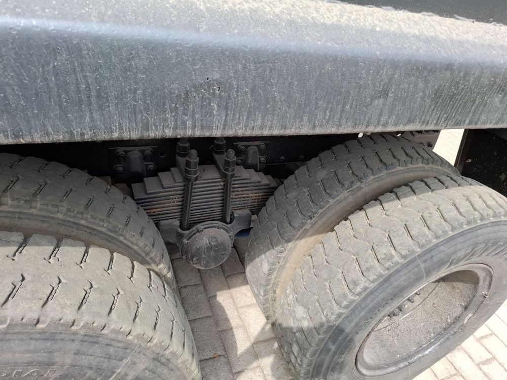 Kamaz moshina sotiladi