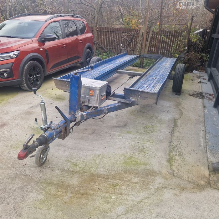 Vând platformă 260kg se conduce cu B