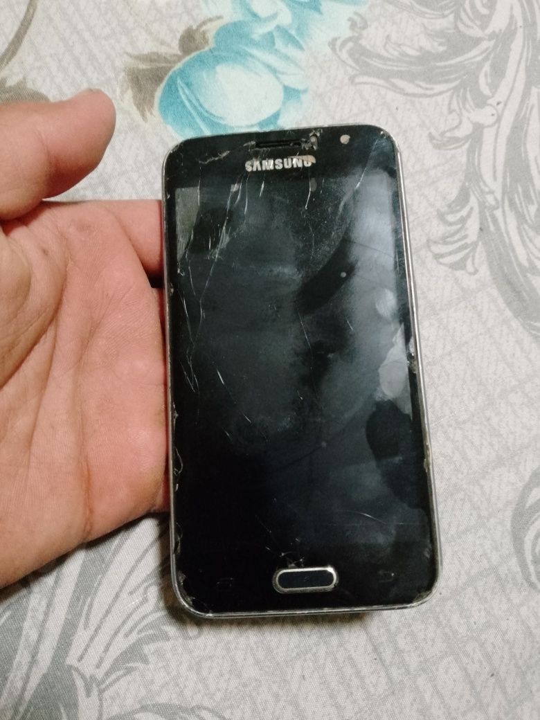 Samsung J1 zapchast uchun