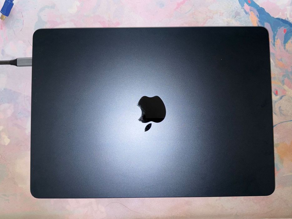 Продам MacBook Air