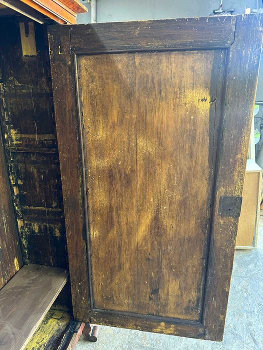 Dulap Vintage Stil Biedermeier cu furnir de nuc; Dulap lemn masiv