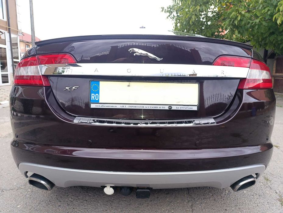 Jaguar XF 2011 impecabil