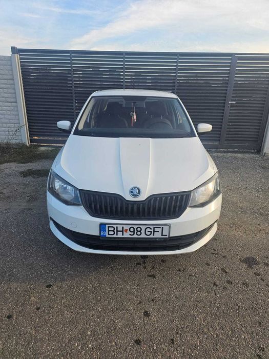Skoda Fabia an 2015 avariat